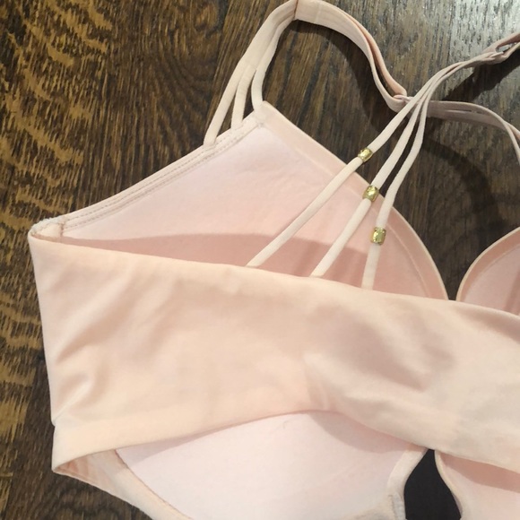 VS NWOT - 34DD Very Sexy Push-up w/front closure - Picture 4 of 8